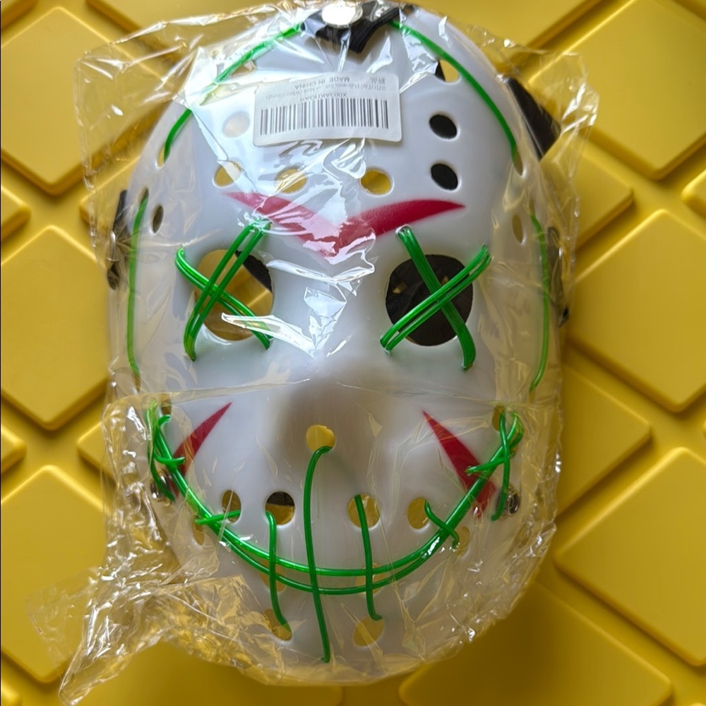 Source Unknown Kids Halloween Mask - White and Green